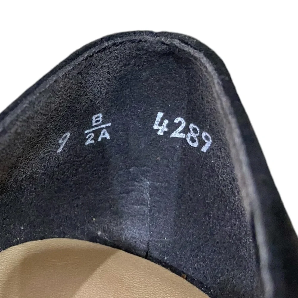 Selby comfort flex black suede 1 inch block heel shoes gold tone toe detail sz 9